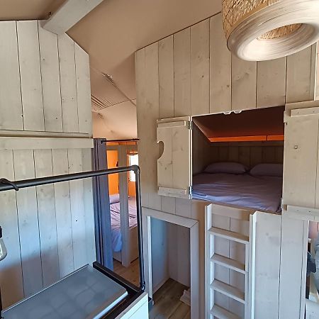 Tente Sirin Colleville Екстериор снимка